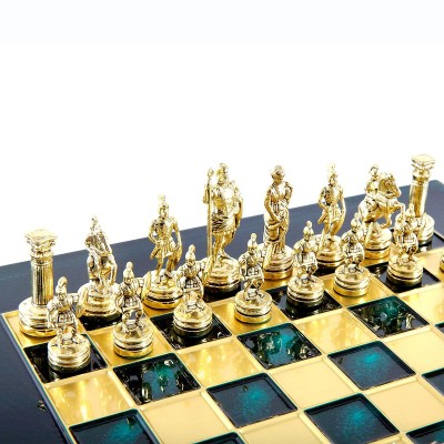 Шахматный набор "Греко-Римский период" зеленая доска 28x28 см, фигуры золото-серебро