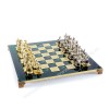 Шахматный набор "Рыцари Средневековья" зеленая доска 44x44 см, фигуры золото-серебро